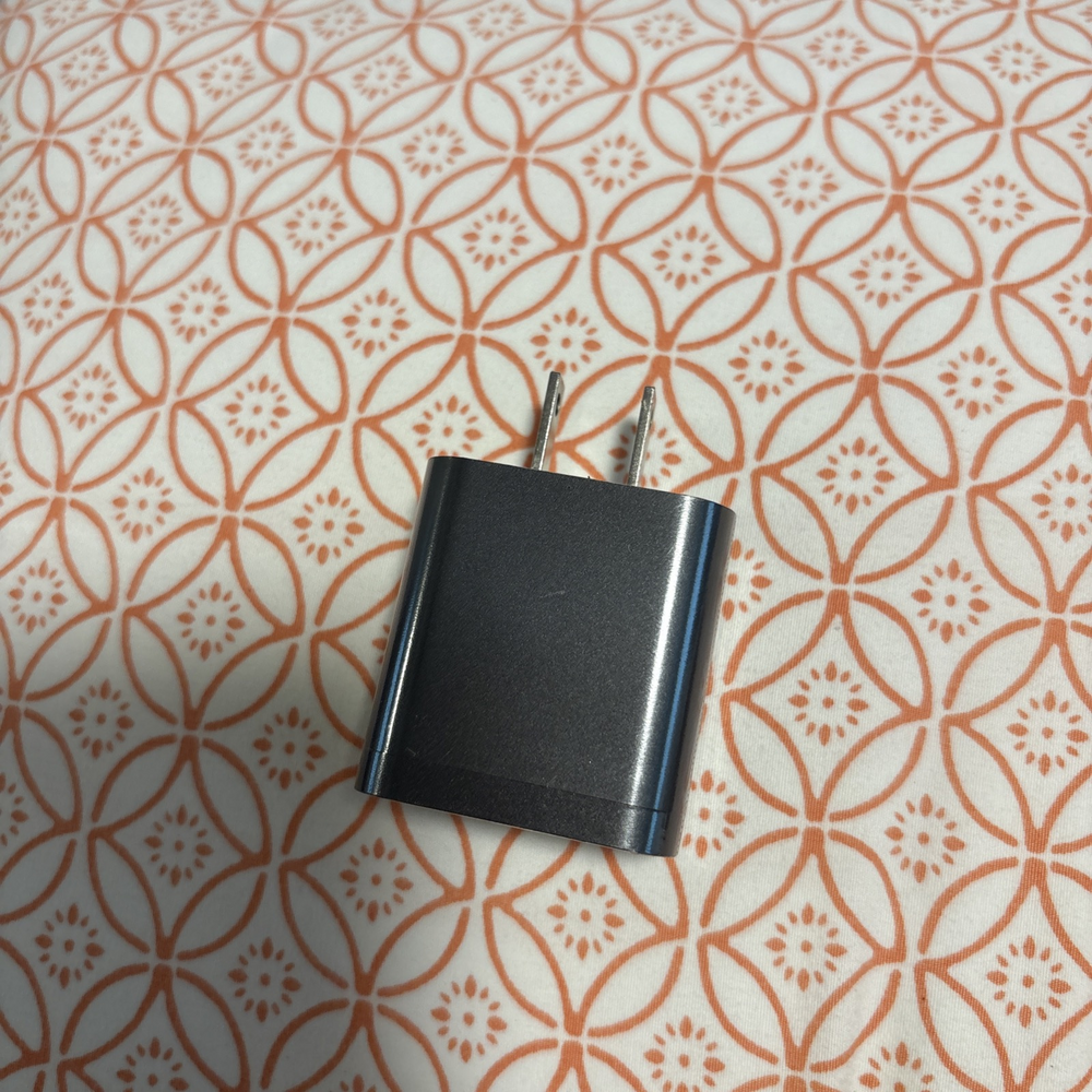 Motorola, User: dragoljevicdijana@gmail.com Motorola charger usb wall adapter in - Picture 4 of 5